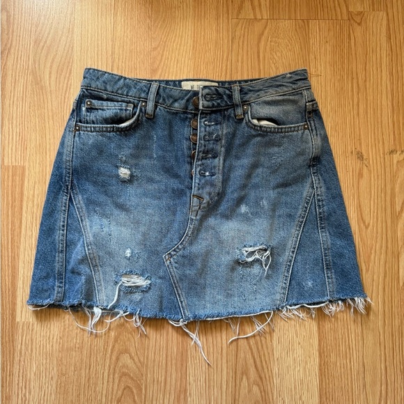 We The Free Free People Denim Distressed Skirt Size 26